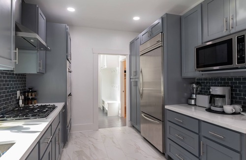 Neartown Casa | Your Montrose Gem! Sleeps 37/12BR/5BA/8PA ★★★★★