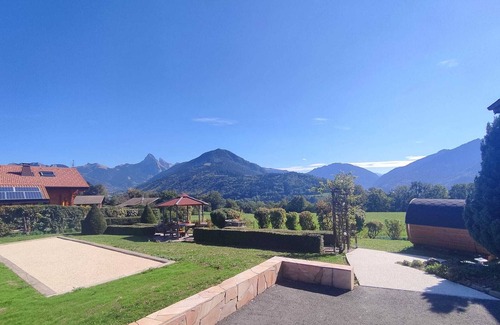 Vinzier Apartamento | Your mountain Alps vacation rental in an exceptional setting !