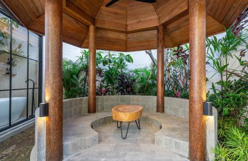Petulu Villa | Your Parma Escape - Brand New DH Villa with Private Pool