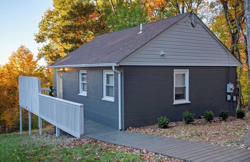 Bluemont Cabina | Your Peaceful Getaway in the Blue Ridge.
