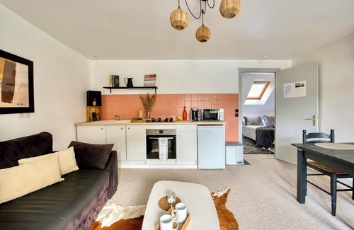 Lannion Apartamento | Your Peaceful Haven in the Heart of the City