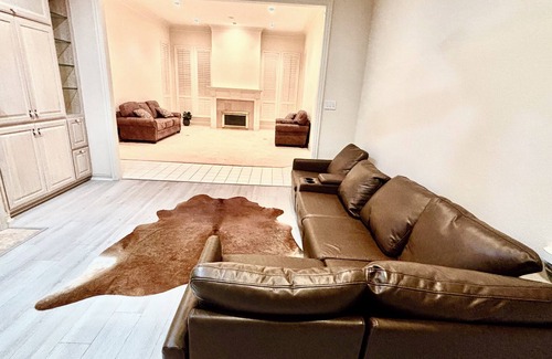 North Richland Hills Casa | Your perfect 4 bedroom getaway on a golf course