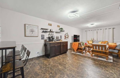 Fox Valley Casa | Your Perfect 3BR Home in Schaumburg