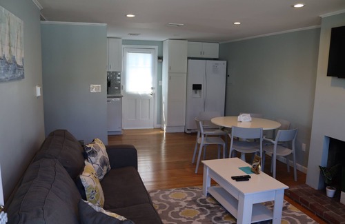 West Yarmouth Condominio | Your Perfect Beach Getaway Just a Block / 0.1 Mile Away!
