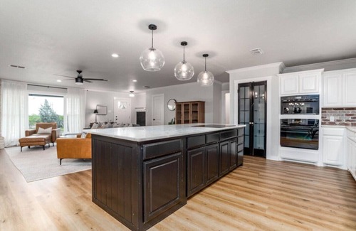 Abilene Casa | ☀️Your Perfect Family Retreat! 5BR Home w/ Private Pool and Great Yard!