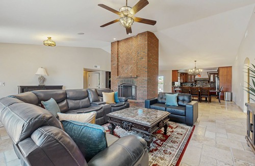 Starlight Estates Casa | Your Perfect Family Retreat in Sunny Peoria—Relax, Swim, Play, Repeat!