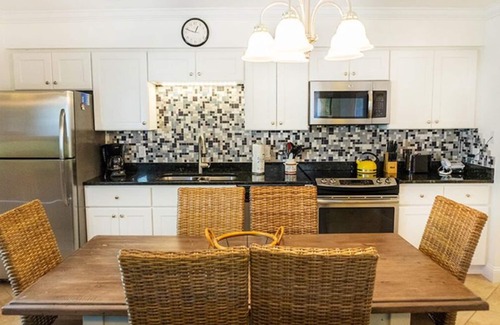 Sanibel Condominio | Your Perfect Getaway Awaits: Charming Sanibel Island villa with private beach - Signal Inn 11