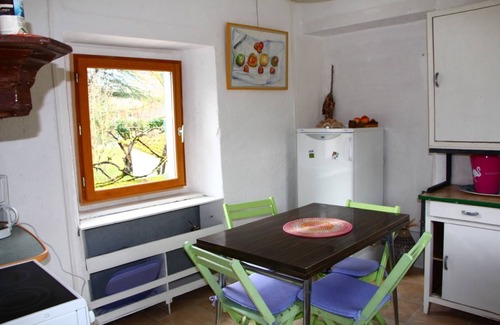 Ore Casa | Tu casa rosa con persianas azules
