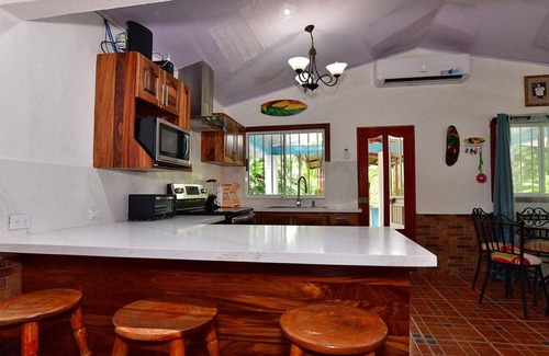 Tarcoles Casa | Your place in Costa Rica - 3 Bedroom Beach house with pool!