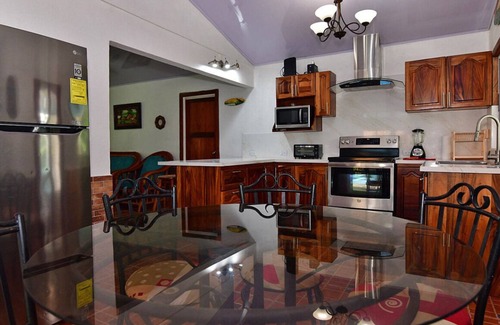 Tarcoles Casa | Your place in Costa Rica - 3 Bedroom Beach house with pool!