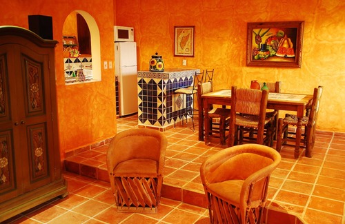 Colonia 10 De Abril Casa | Your Private Estate in the Heart of San Miguel Cozumel.