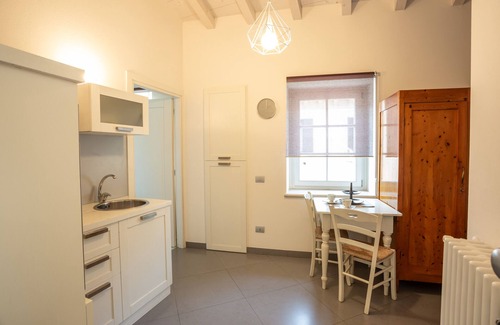 Nord-Ovest Apartamento | Your Quiet Shelter: Large and Bright Studio Apartment