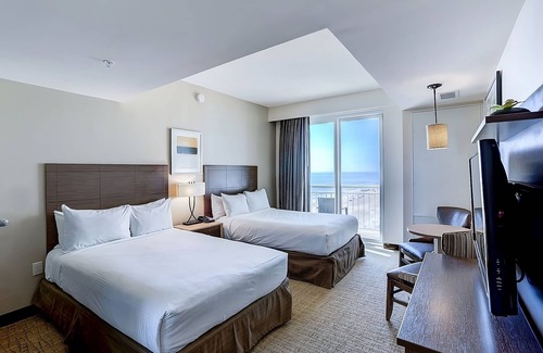 Northeast Virginia Beach Hotel | Your Relaxing Beachfront Haven! Kitchenette, Outdoor Swimming Pool!