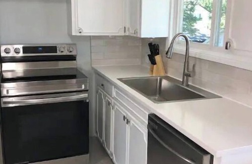 Central Oregon Apartamento | Your Slice of Eugene Heaven!