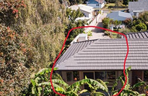 Whanganui Apartamento | Your stay starts with dinner in our home