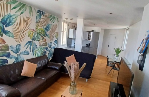 Bois-Colombes Apartamento | Your tropical haven in Paris