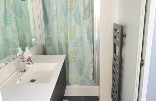 Bois-Colombes Apartamento | Your tropical haven in Paris