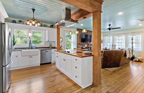 Murrells Inlet Casa | Your Ultimate Coastal Retreat! 5 bedroom, 4 bathroom home in Murrells Inlet, SC!