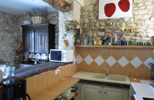 Caseneuve Casa | En Caseneuve en el Luberon '' La Maison d'Angéline '' le da la bienvenida ...