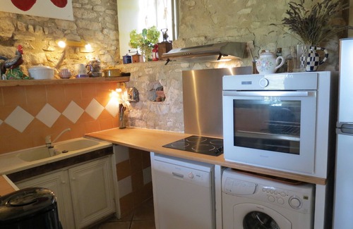 Caseneuve Casa | En Caseneuve en el Luberon '' La Maison d'Angéline '' le da la bienvenida ...