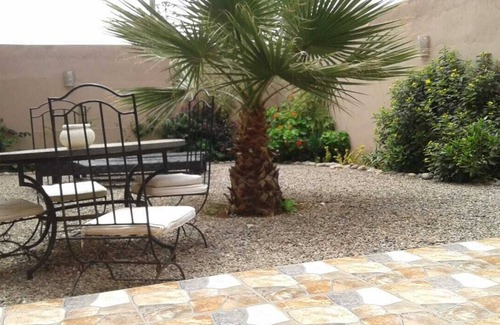 Mirleft Casa | YouRide Surf Camp tiene su sede en Mirleft, al sur de la ciudad de Agadir.