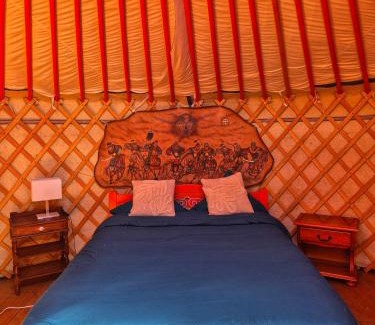 Saint-Pe-de-Bigorre Otro | Yourte Mongole traditionnelle