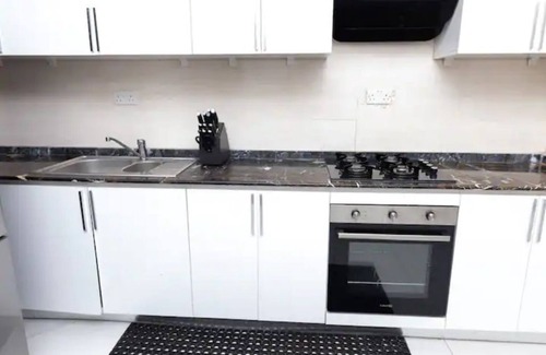 West Coast Division Apartamento | Yoyo Kunda Luxury Apartments - A