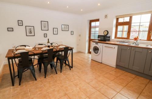 Cemaes Bay Casa | Yr Hen Efail