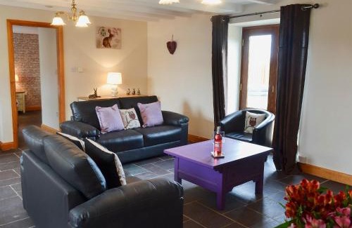 Holyhead Casa | Yr Hen Feudy