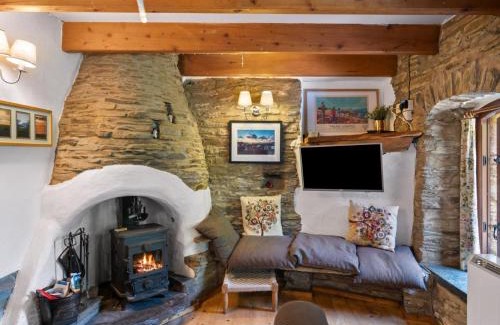 Whitland Casa | Ysgubor Ganol