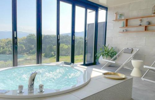 Yufu Otro | Yufuin Glamping COMOREBI
