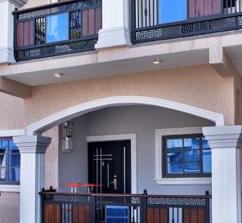 Accra Apartamento | Yussals Apartments
