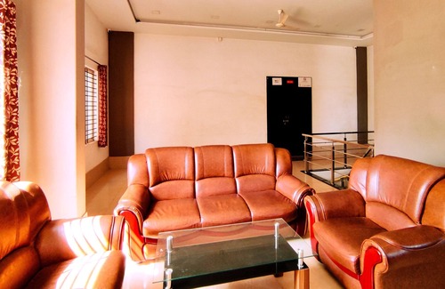 Mysore Cabina | Yuvraj Galaxy Inn