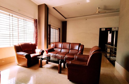 Mysore Cabina | Yuvraj Galaxy Inn