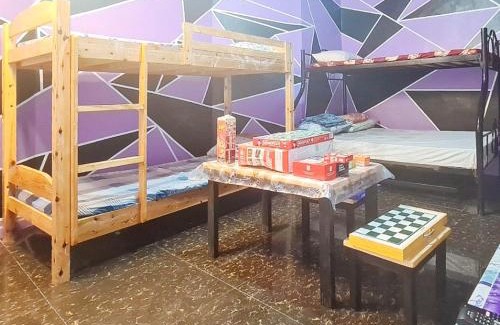 Moonwalk Hotel | Yuzon Bedspace Transient Home & Staycation