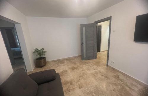 Ramnicu Valcea Apartamento | Ywa