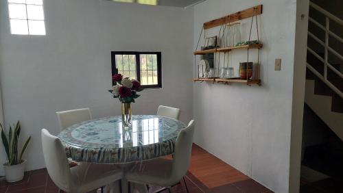 Malolos City Apartamento | YYY's Townhouse