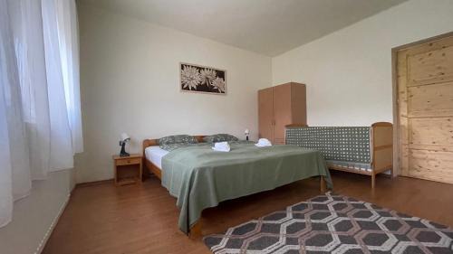 Csernely Casa | Zöld Vendégház