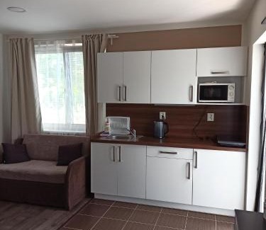 Hlohovec Apartamento | Za Humnama