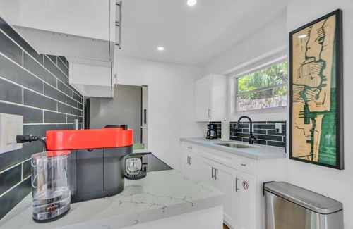 South Middle River Casa | Zach's Tropical Pool House