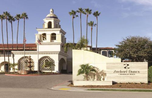 Oxnard Shores Complejo | Zachari Dunes on Mandalay Beach, Curio Collection by Hilton