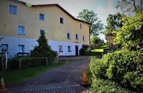 Mieroszow Casa | Zagroda Agroturystyczna Wiecha
