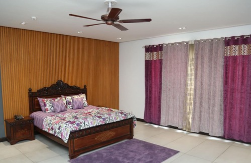 Model Town Casa | Zaha Home:Glanz Luxe-1BR+kitchenette+terrace in Upper portion of 6kanal Bungalow