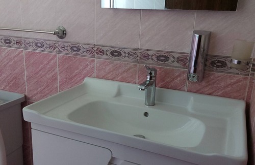 Lahore Apartamento | Zaha Homes: The Razi Studio-(Single room, 2beds)