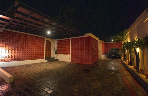 Mumbul Villa | Zahra Villas 3 Bedroom Has It All. But At A Surprising Price. Why Not Stay?