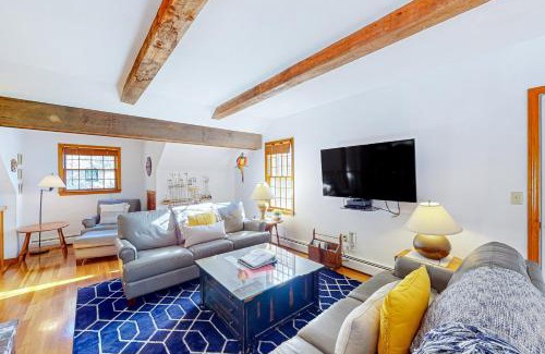 North Truro Casa | Zajac Cottage