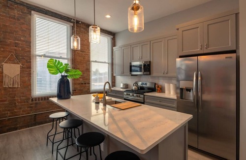 Over-the-Rhine Apartamento | ZANGO: Explore OTR/Downtown from a Renovated Condo