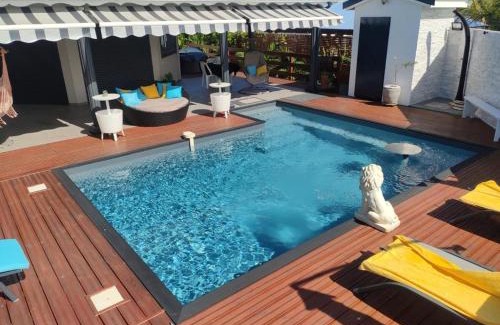 Damencourt Apartamento | ZANNAMALAKA 2 F1 POUR UN GROUPE DE 4 Avec Piscine