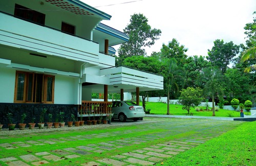 Kulanada Casa | Zarahs Homestay es una casa de campo en Ranny Kerala. estado