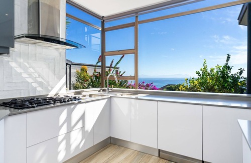 Mountainside Apartamento | Zaria Sun Family